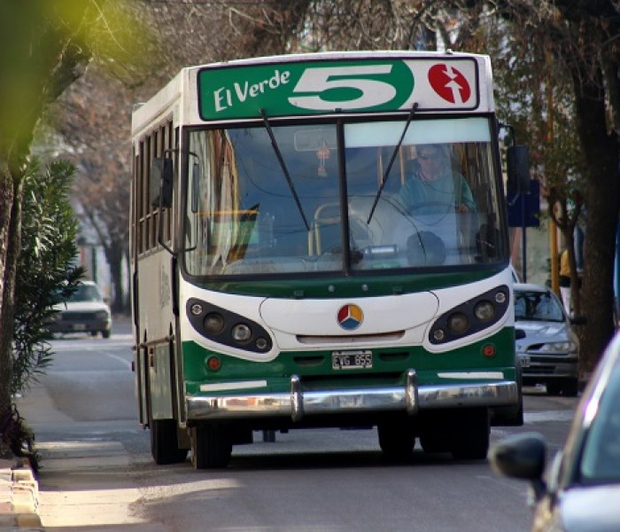 ¿Se inflan los números para obtener subsidios en los colectivos?