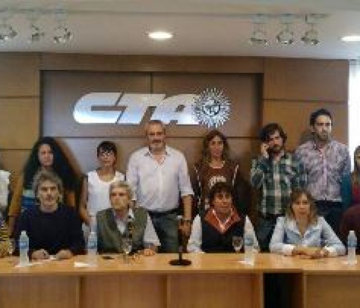 Micheli: “Hay que rodear de solidaridad el acampe de los trabajadores”