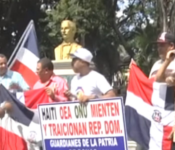 R. Dominicana: Protestan contra extranjeros ilegales