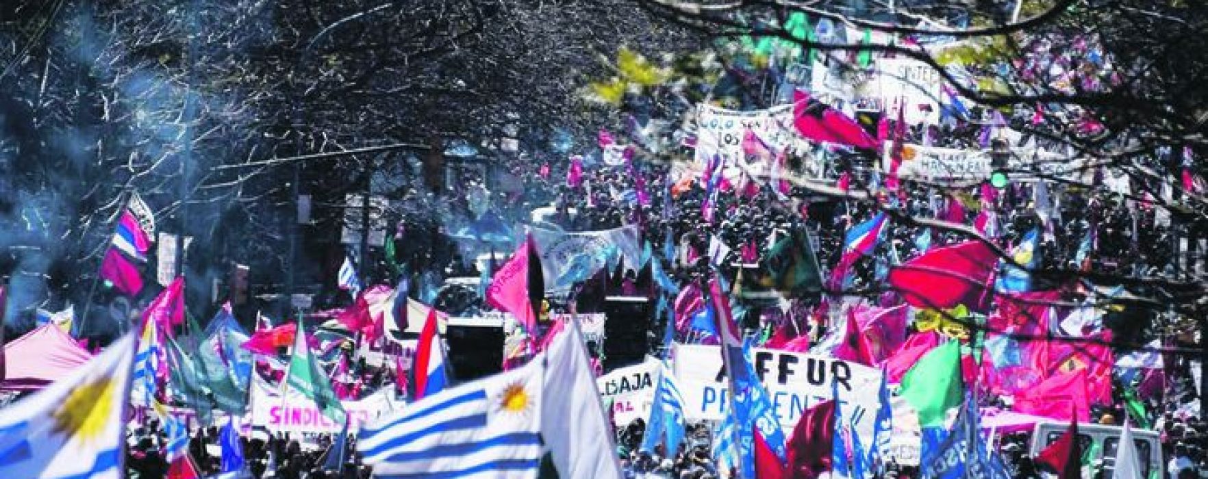 Masivo acto de la central sindical de Uruguay